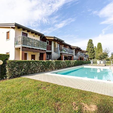 Residence La Corte Near Gardaland Castelnuovo del Garda Exteriér fotografie