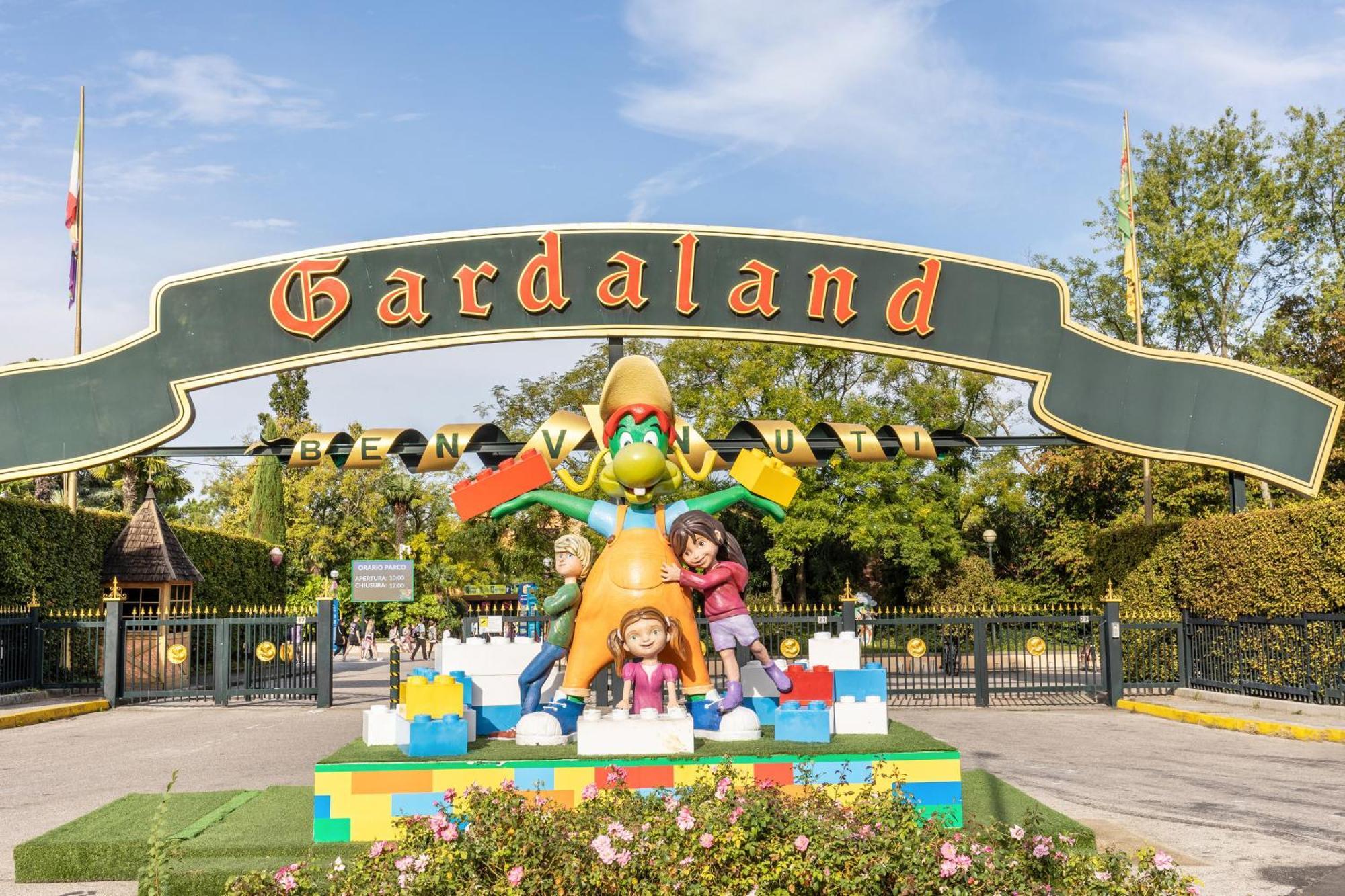 Residence La Corte Near Gardaland Castelnuovo del Garda Exteriér fotografie